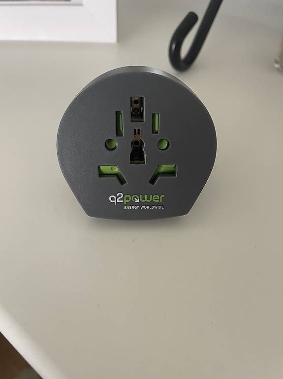 Unità & Adattatore: Q2power Adapter world to usa – Usato da Uetikon am See venduto da CarlosN01