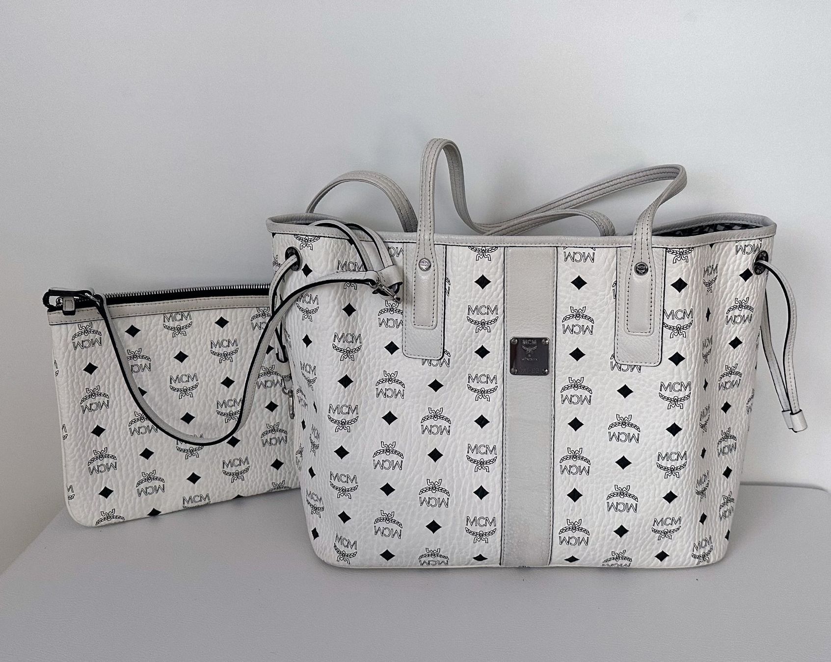 Mcm Borse da donna: MCM Liz Reversible Shopper Medium in White Visetos – Usato da Au SG venduto da nic_7wpf 4
