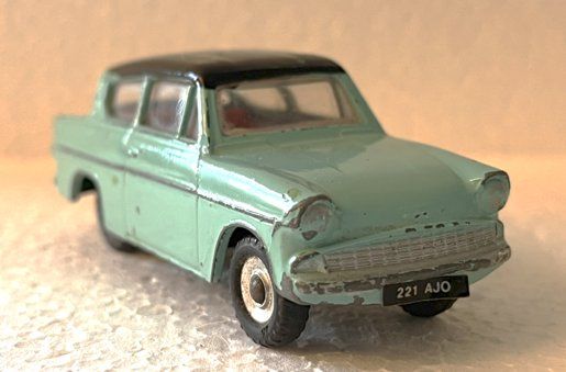Miniature Anguplas Mini Cars - Ford Anglia - Collection Voitures Anciennes