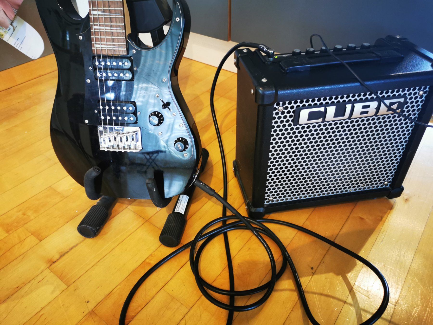 Ibanez Strumenti musicali: Kinder E Gitarre inkl Verstärker – Usato da Bettlach venduto da Tabue6 3