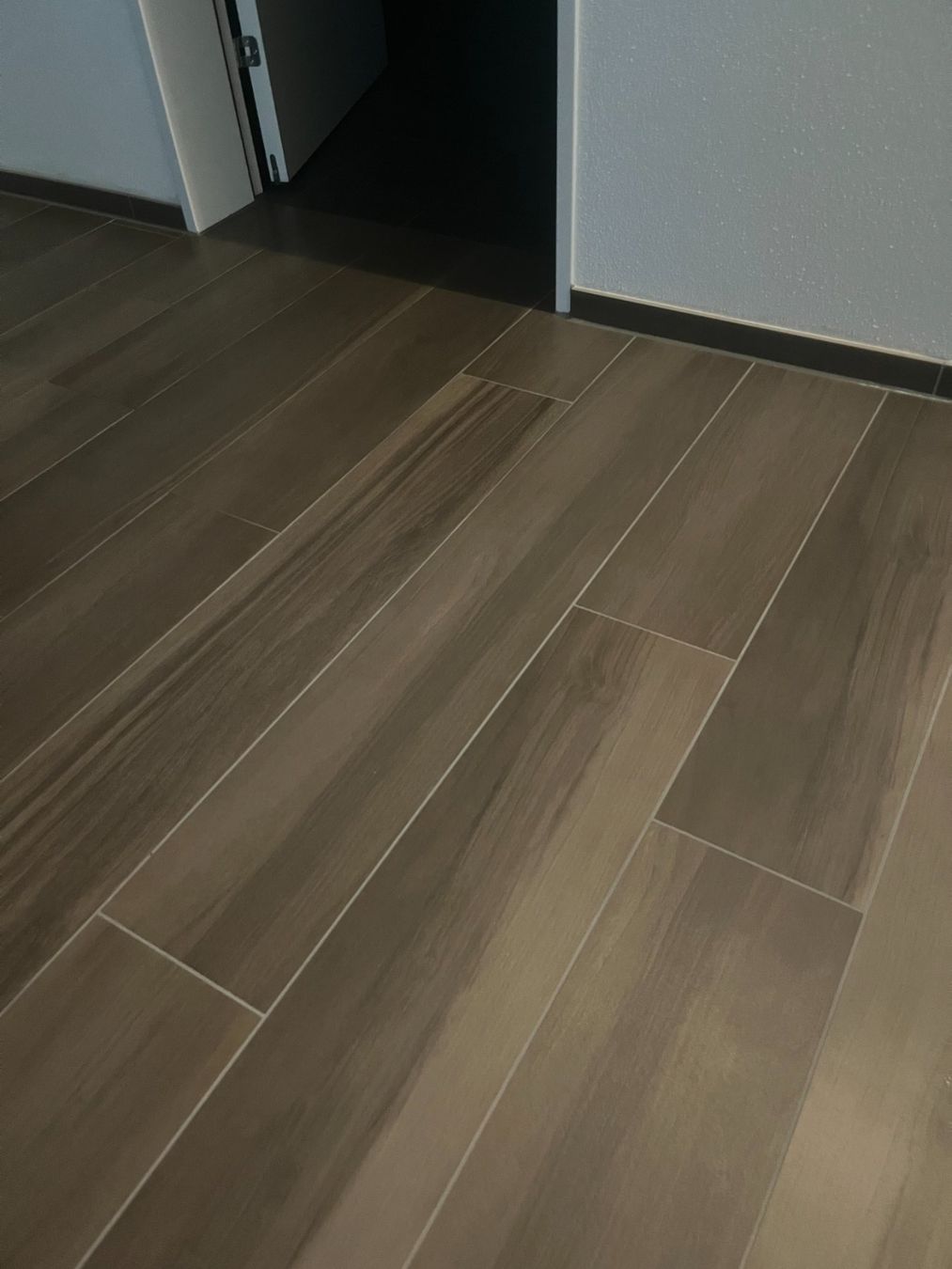 Rivestimenti per pavimenti: Keramik-Bodenplatten – Nuovo e nell'imballaggio originale da Wauwil venduto da willibilli 1