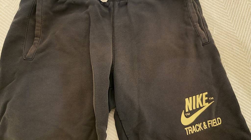 Pantaloni: Nike Shorts – Usato da Brunnen venduto da sea_c7bm 1