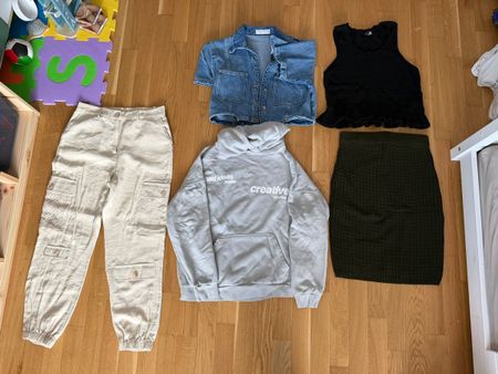 Kleidungsset Damen 5 Teile Hose,Hoodie,Top,Rock gebraucht