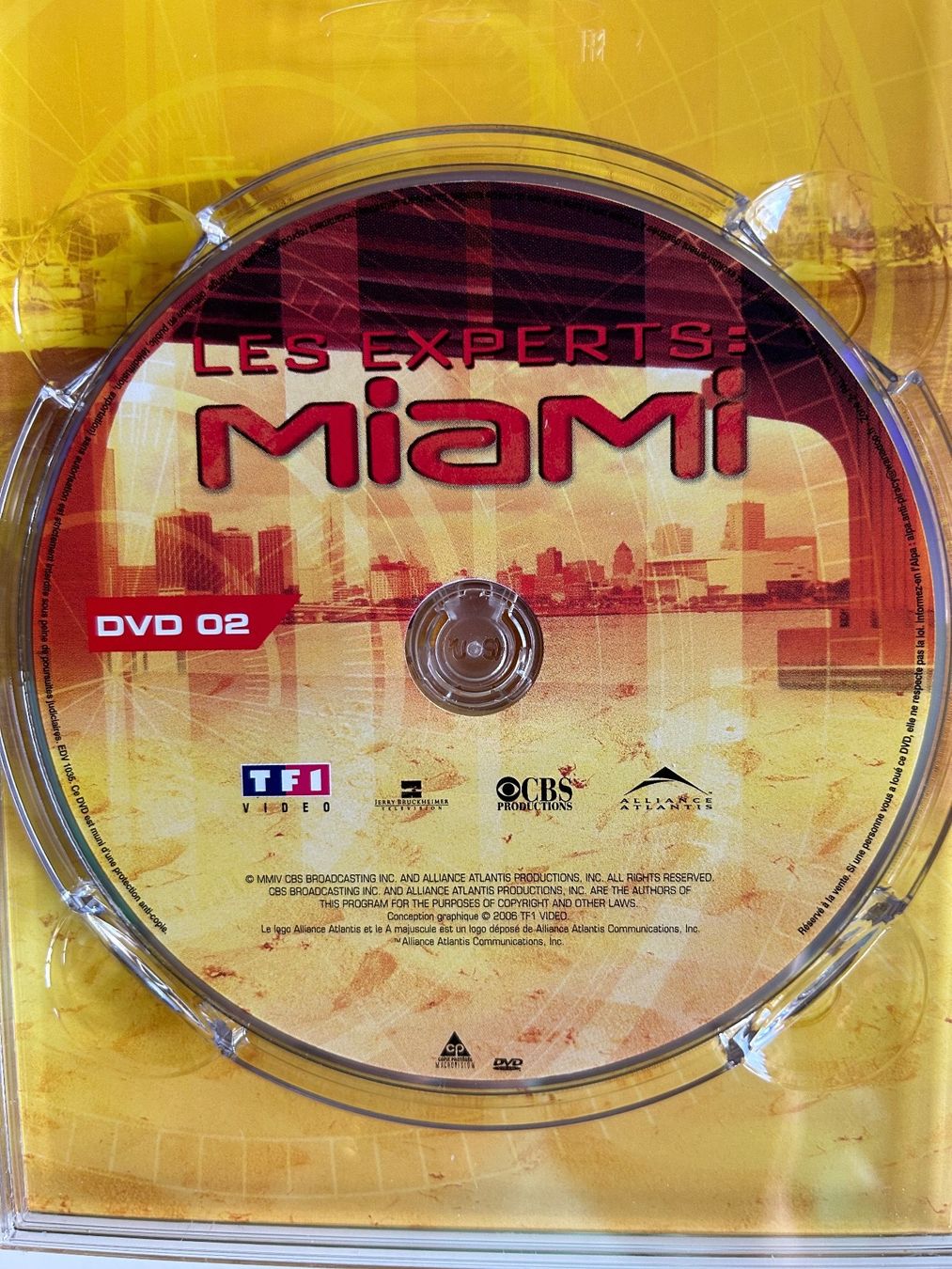 Alle DVDs: LES EXPERTS MIAMI SAISON 2 ÉPISODES 13 À 24 – Gebraucht aus St-Cierges von Crisi53 3