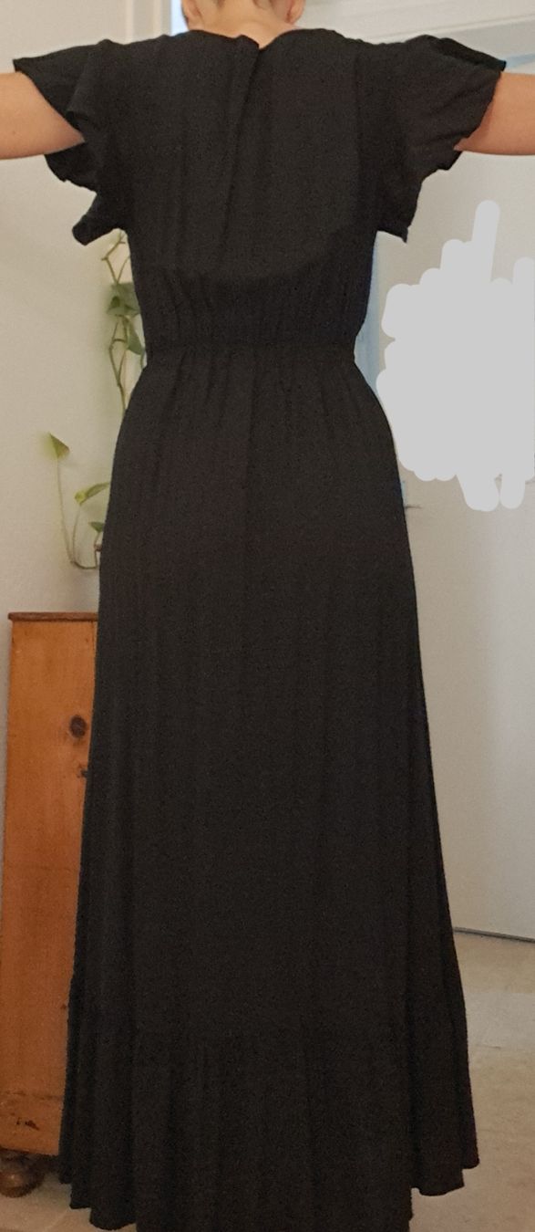 Robes: Robe noire longue taille S – Neuf (Voir description) à Rolle par Loutre84 1