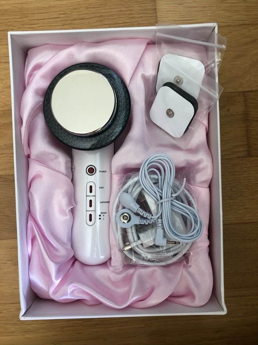 Autres soins du corps: 3-in-1-EMS-Slimming-Beautygerät – D'occasion à Zürich par lino07