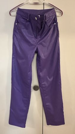 Lila Kunst Lederhose Divided Gr. 32