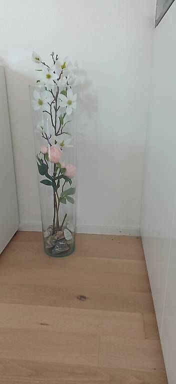 Vase & Récipients: Vase inkl. Decorblumen – D'occasion à Roggwil TG par Mallorca015