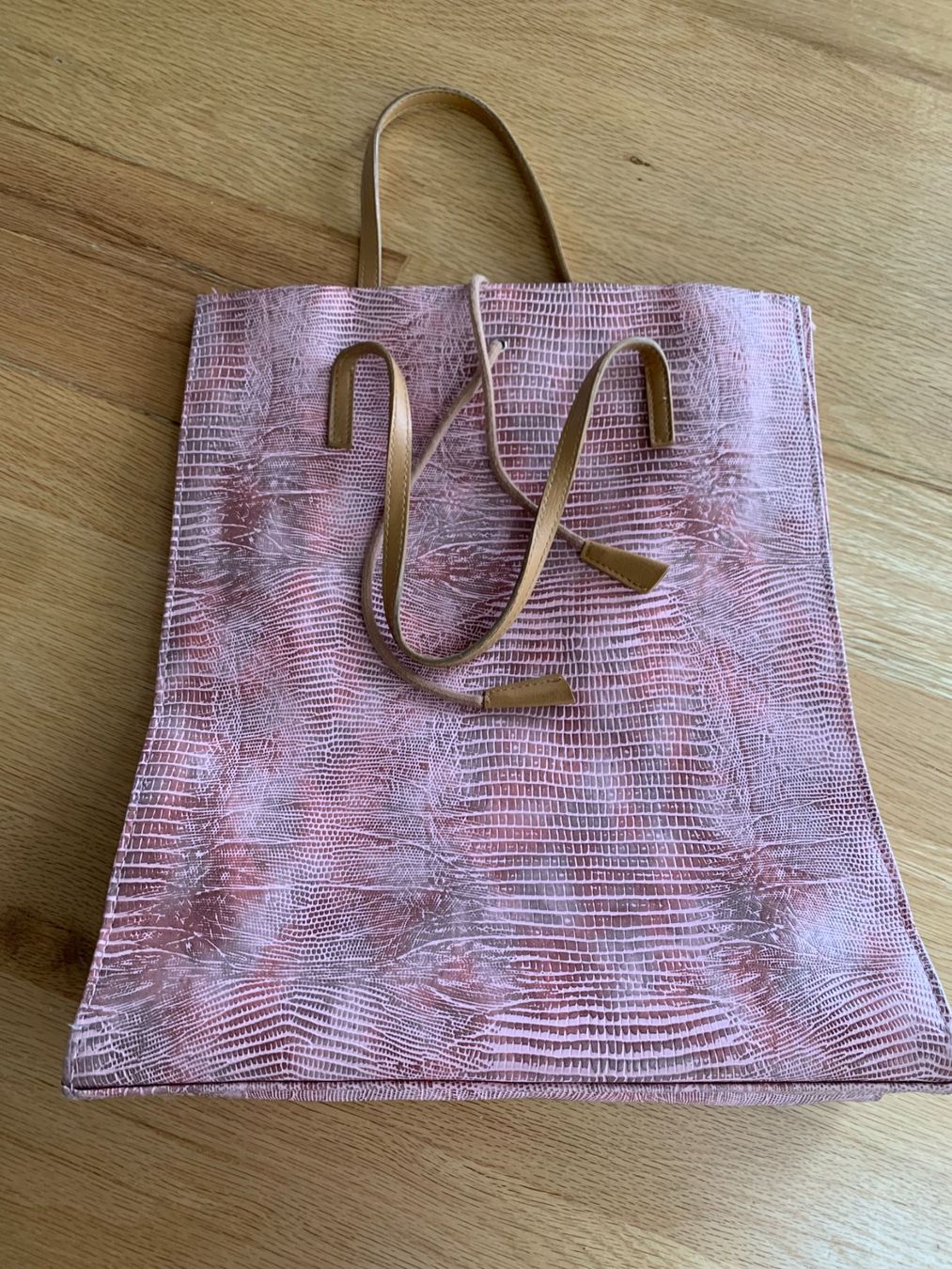 Taschen für Damen: Tasche rosa in Krokodiloptik – Gebraucht aus Nendeln von smile020 6