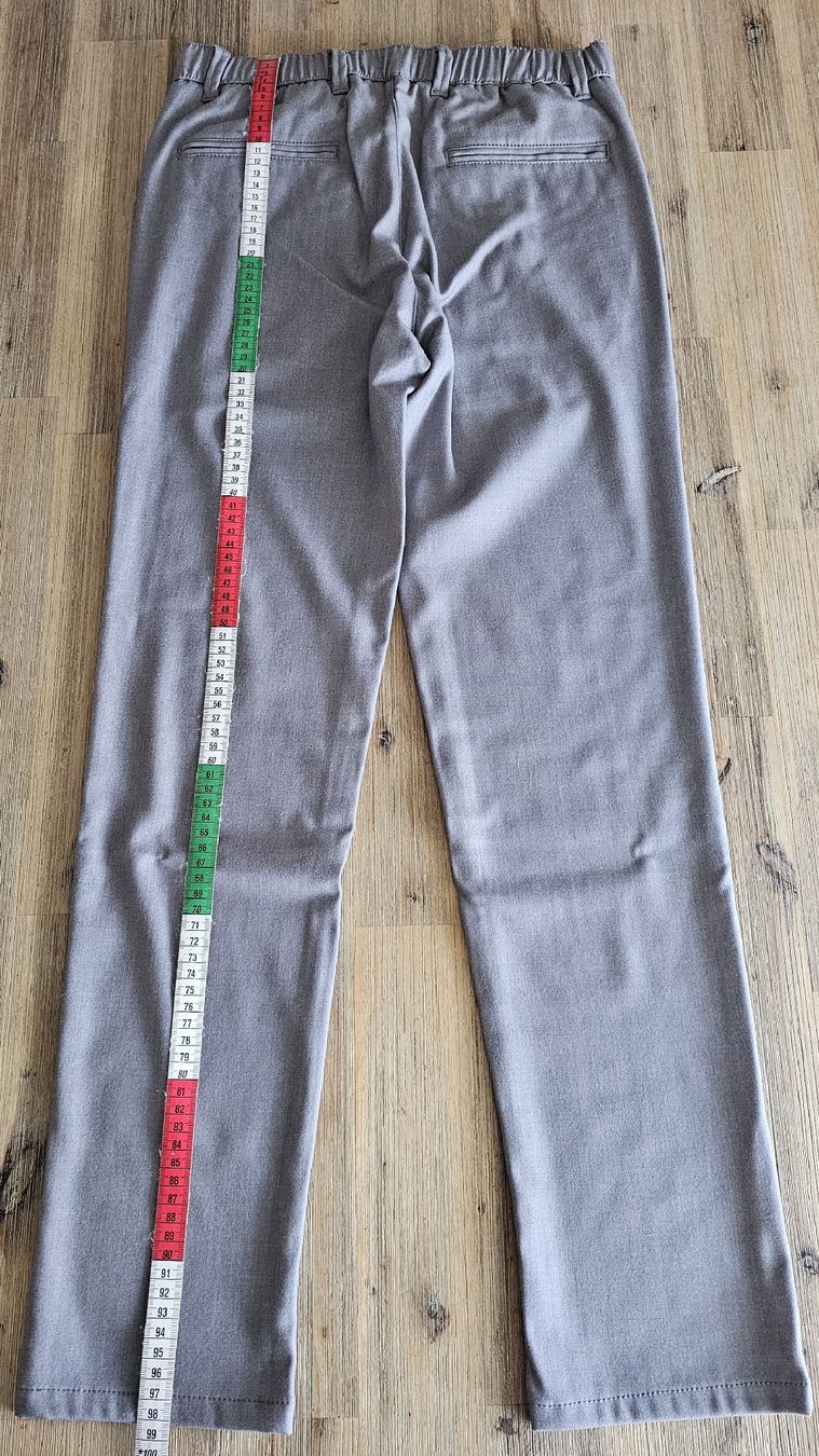 Pantaloni: Only & Sons Herren Hose grau Gr. 30 – Usato da Basel venduto da Mazzo84 2