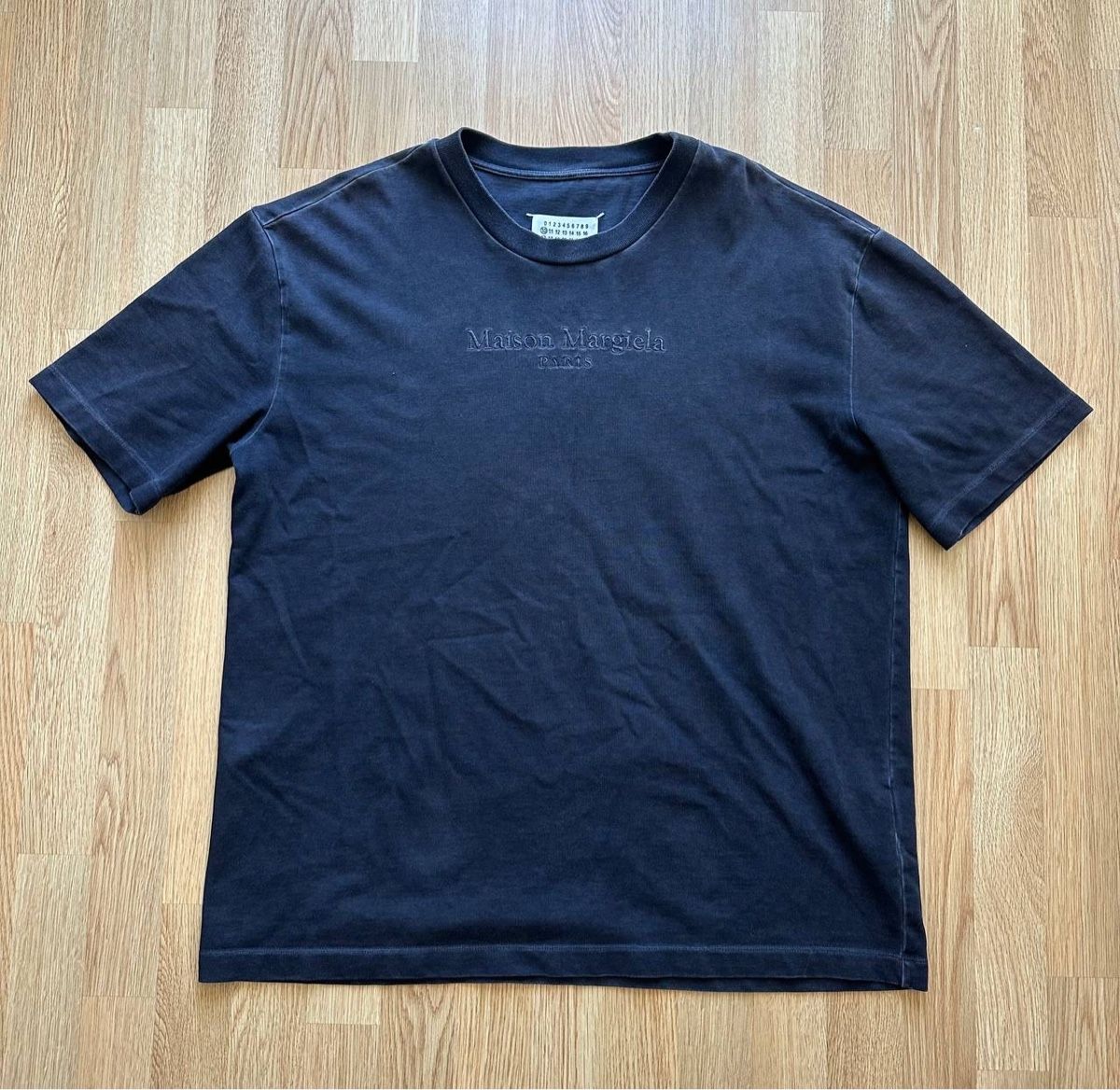 Maison Margiela T-shirt: Maison Margeila T-shirt  – Usato da Pfäffikon ZH venduto da Nataliia.