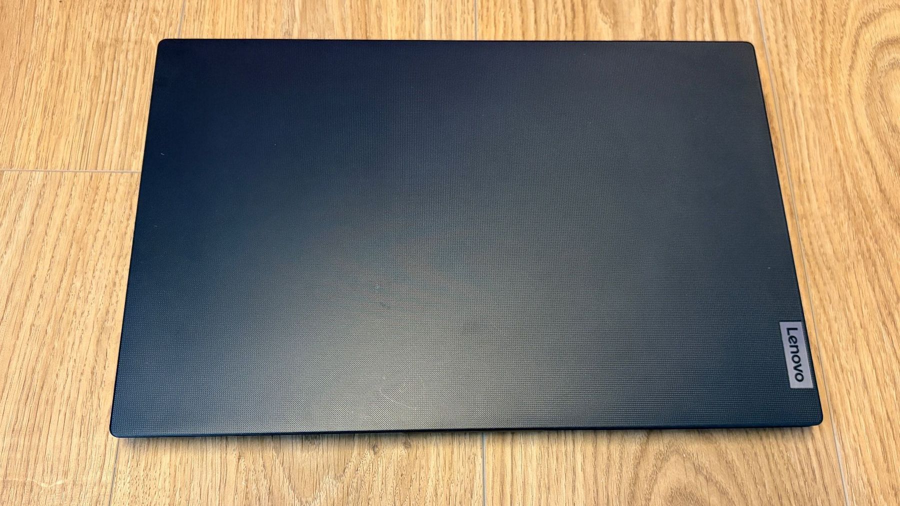 Lenovo Portables: Lenovo Notebook V15 Gen 2 – D'occasion à Wegenstetten par Ssuperior 2
