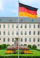 Fahnenmast mit Fahne