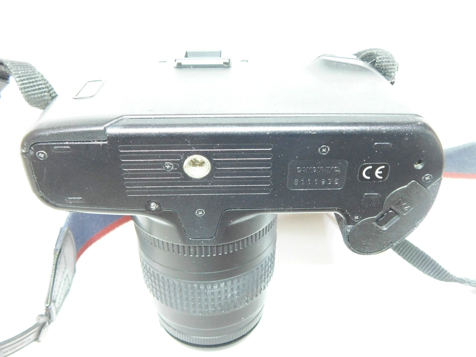 Canon Fotocamera: Vintage Canon EOS 500 Analogkamera. 1990er – Usato da Emmenbrücke venduto da Neverlaand-22 5