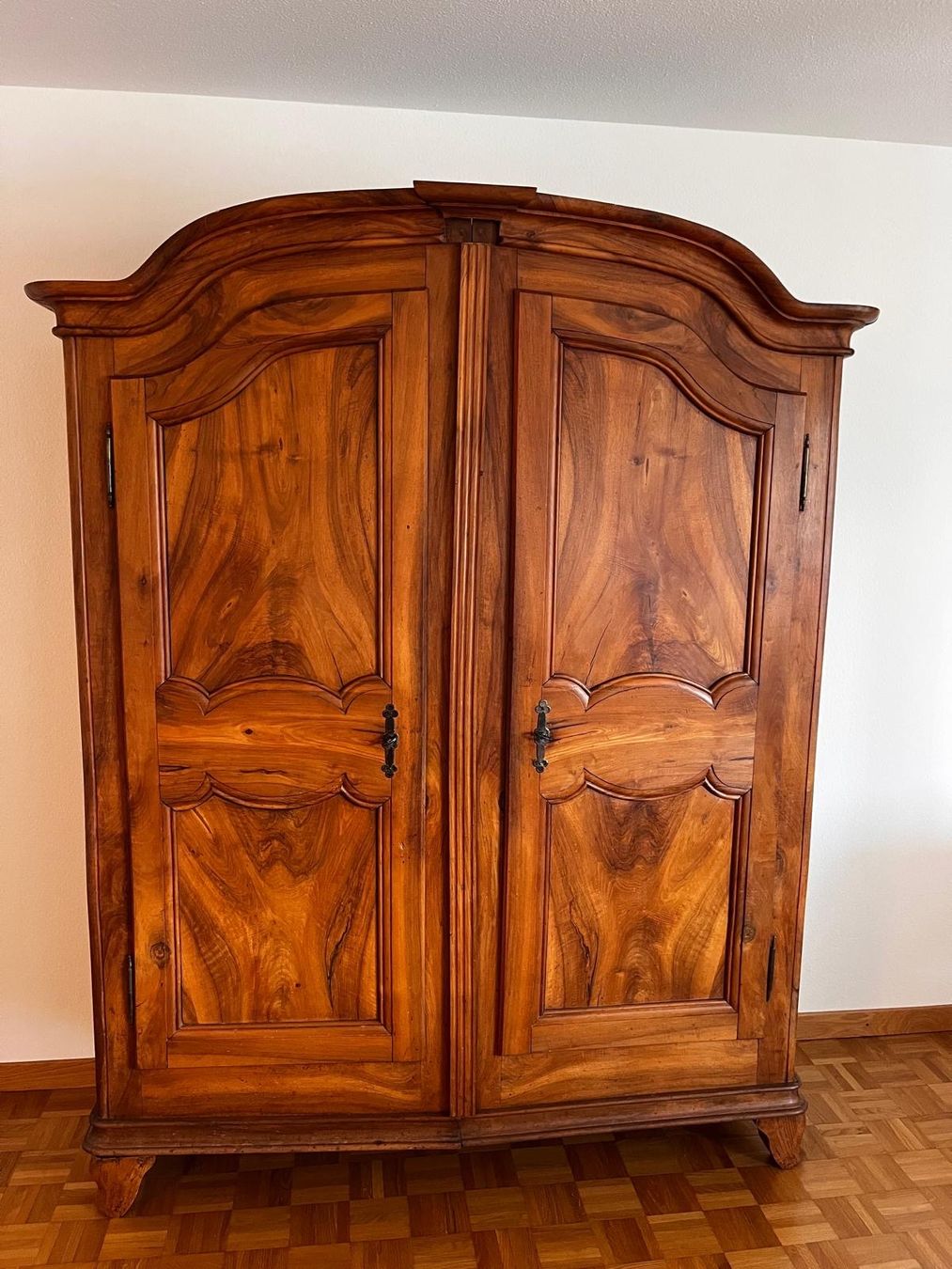 Schränke: Wunderschöner antiker Freiburger Schrank – Gebraucht aus Eschenbach SG von Faetzi11