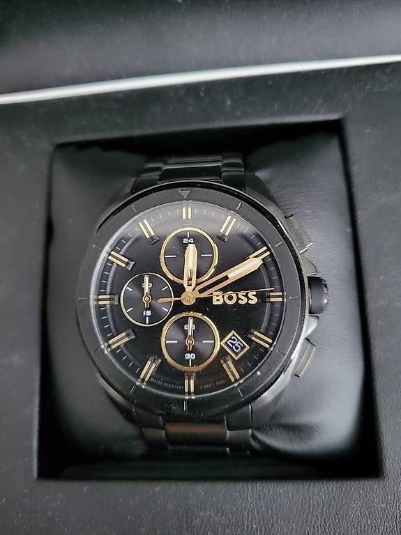 Hugo Boss Uhren: Hugo Boss Herren Uhr – Gebraucht aus Mels von jhu_f7ql 3