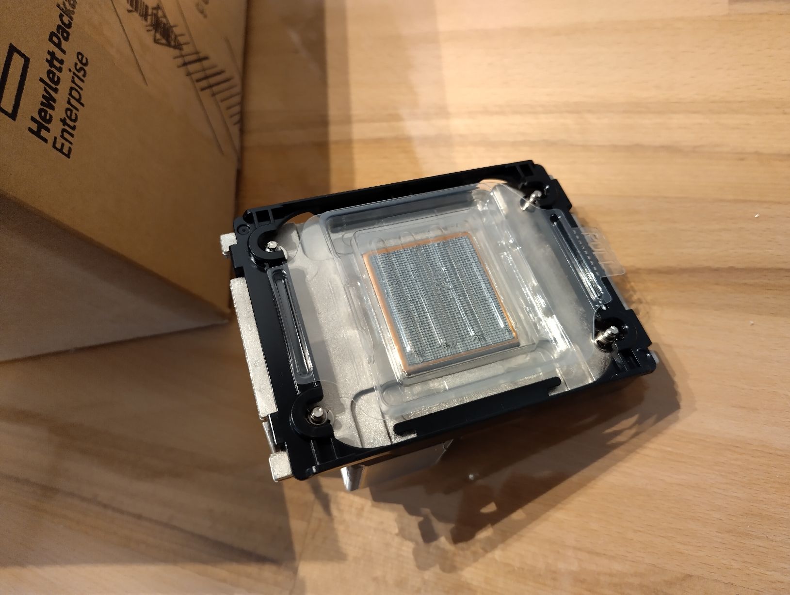 Hewlett Packard Server: HPE DL380 Gen9 High Performance Heatsink – Neu (gemäss Beschreibung) aus Hägendorf von serverstore365 2