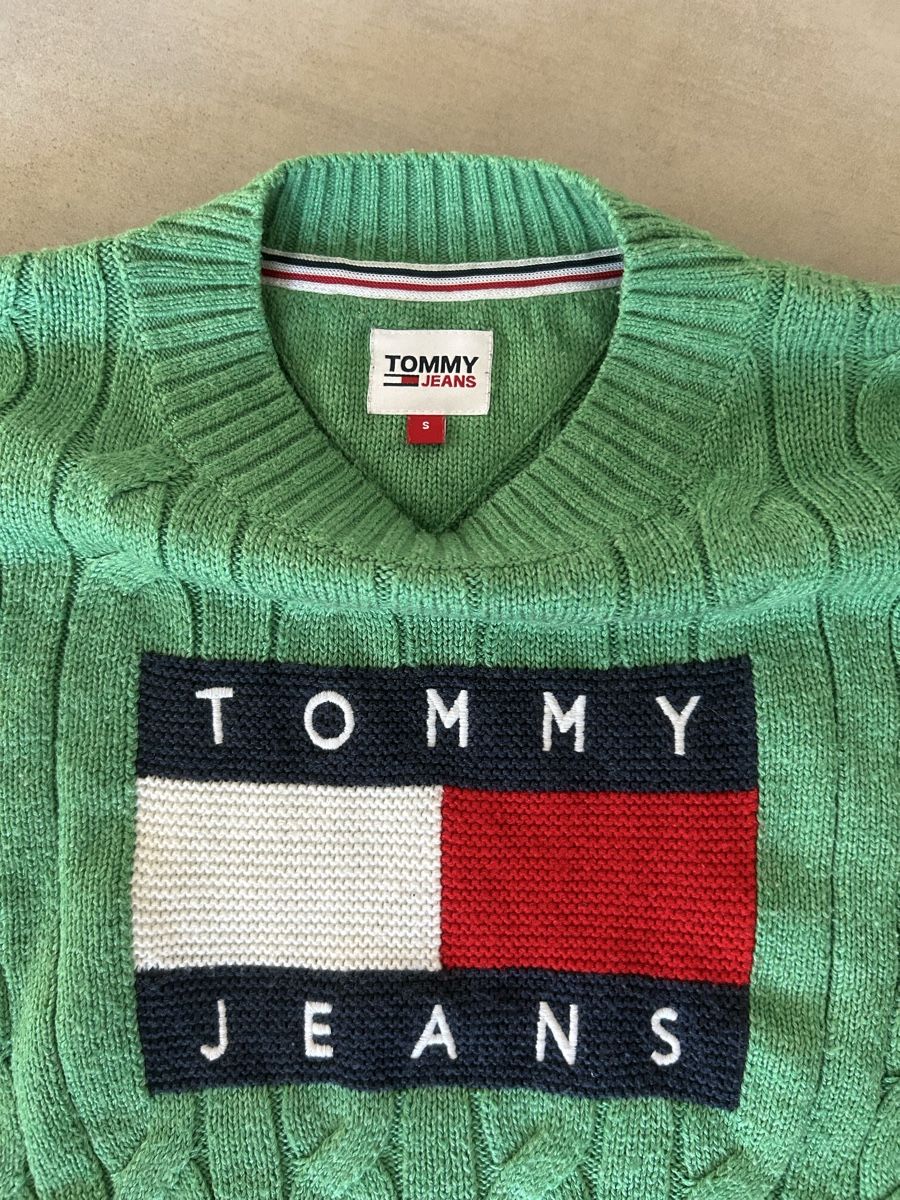 Tommy Hilfiger Maglioni & Felpe: Tommy Jeans Pullover Grösse S grün Zopfmuster – Usato da Niederglatt ZH venduto da veka79