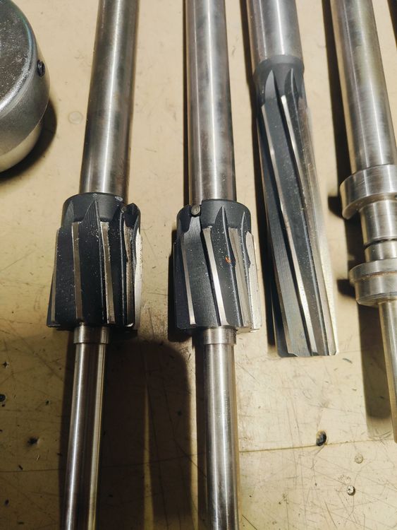 Tous les outils: Zerspanungswerkzeug – D'occasion à Auswil par Morris98 1