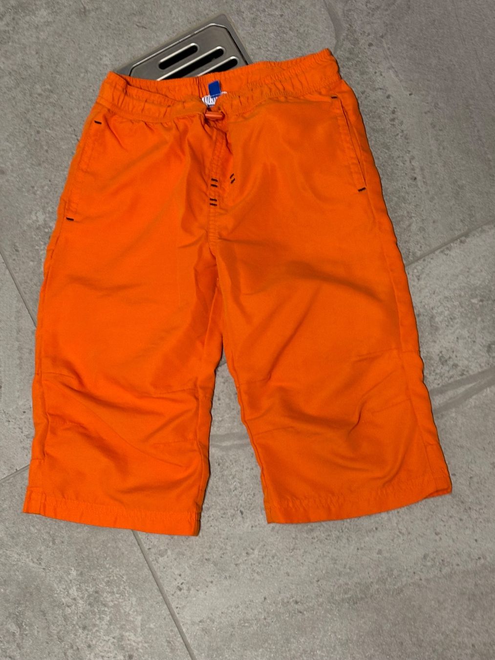 Pantaloni: Short Garçon Taille 116 – Usato da Salvenach venduto da gwenwywar