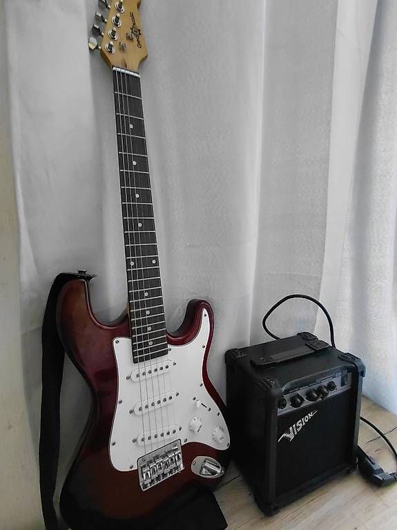 Strumenti musicali: Sehr schönes E-Gitarren-Set für Kinder oder Anfänger. – Usato da Dietikon venduto da Vent-Gary-