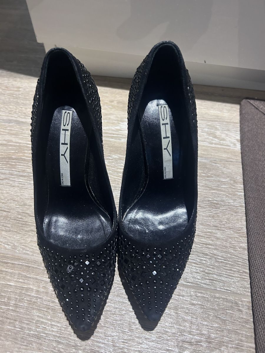 Chaussures femmes: Shy pumps size 37 very good condition  – D'occasion à Veyrier par aliyag 1