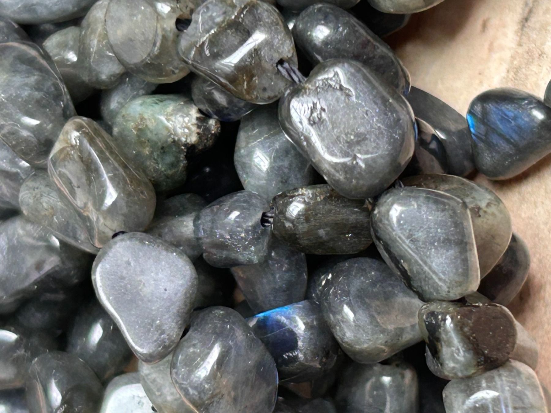Pietre preziose: Strang echte labradorite Nuggets / stone 6-8 mm – Nuovo e nell'imballaggio originale da Niederrohrdorf venduto da Ytobi
