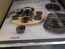 Fondue-Set, 29-teilig, neuwertig, perfekt für gemütliche ...