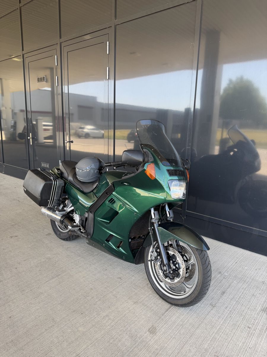 Kawasaki Strada: Kawasaki 1000 GTR – Usato da Fribourg venduto da antoinesimonet