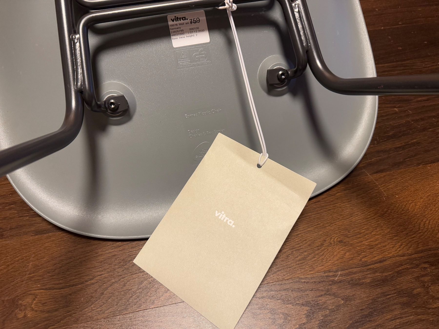Vitra Sedie: ORIGINAL VITRA EAMES PLASTIC SIDECHAIR STUHL TOP DESIGN – Usato da Balterswil venduto da MR_FEELGOOD 4
