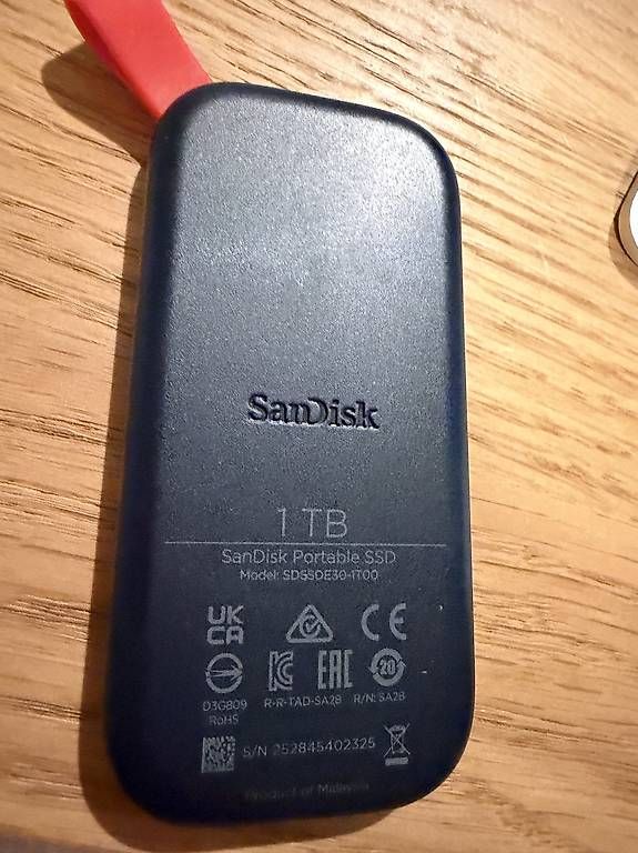 Dischi rigidi: SanDisk Portable SSD 1TB – Usato da Basel venduto da mch_t2hl 1