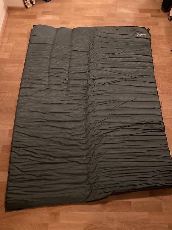 Tapis de sol: Isomatten aufblasbar – D'occasion à Zürich par ElineK 2