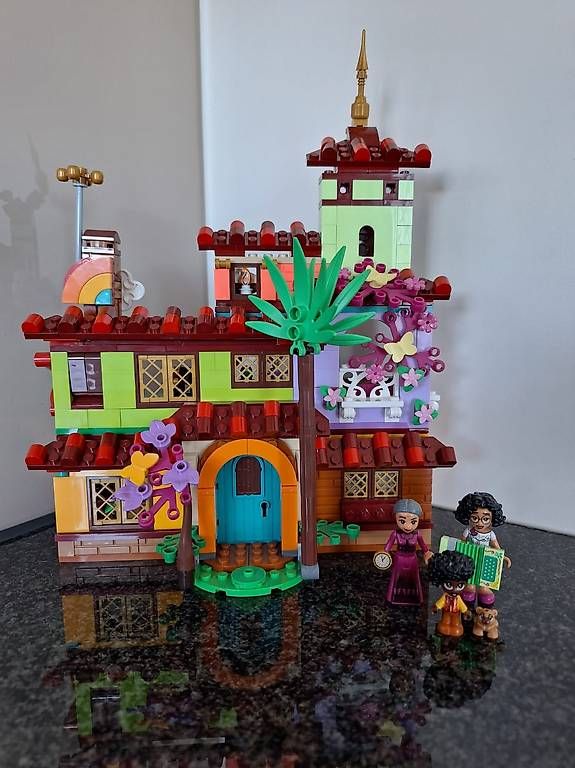 Kit di costruzioni: Lego Encanto Haus 43202 – Usato da Nottwil venduto da DanielB01020304