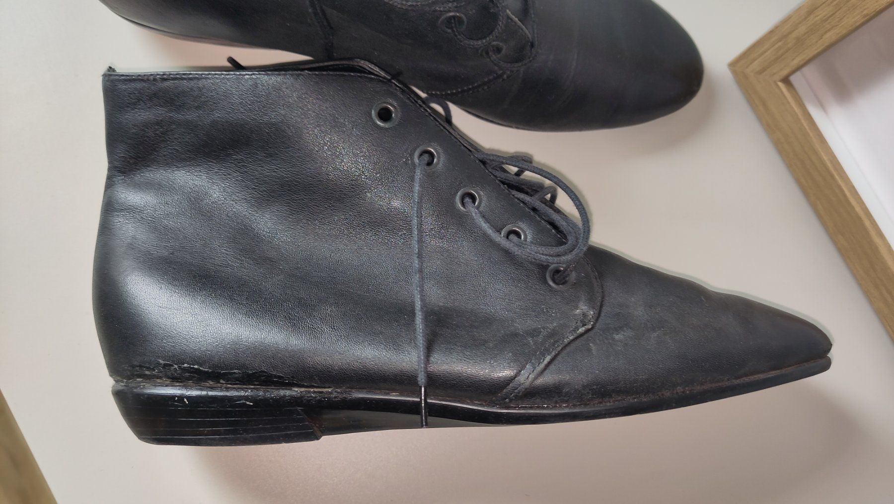 Chaussures femmes: Schwarze Stiefeletten, Grösse 7 – D'occasion à Neuenhof par zoralicia 2
