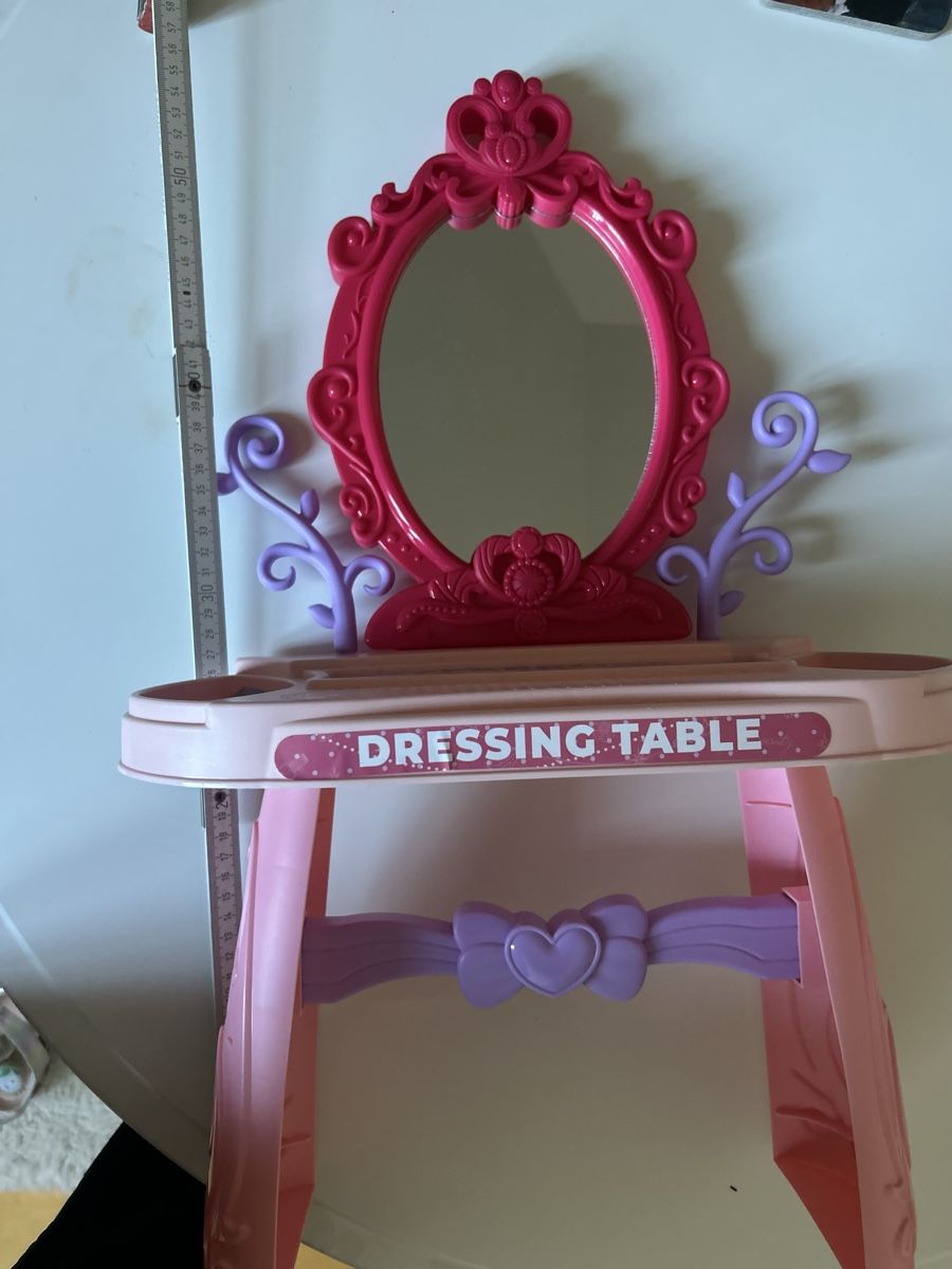 Tavoli da trucco: Coiffeuse pour enfant rose – Usato da St-Prex venduto da mar_f6t6 1