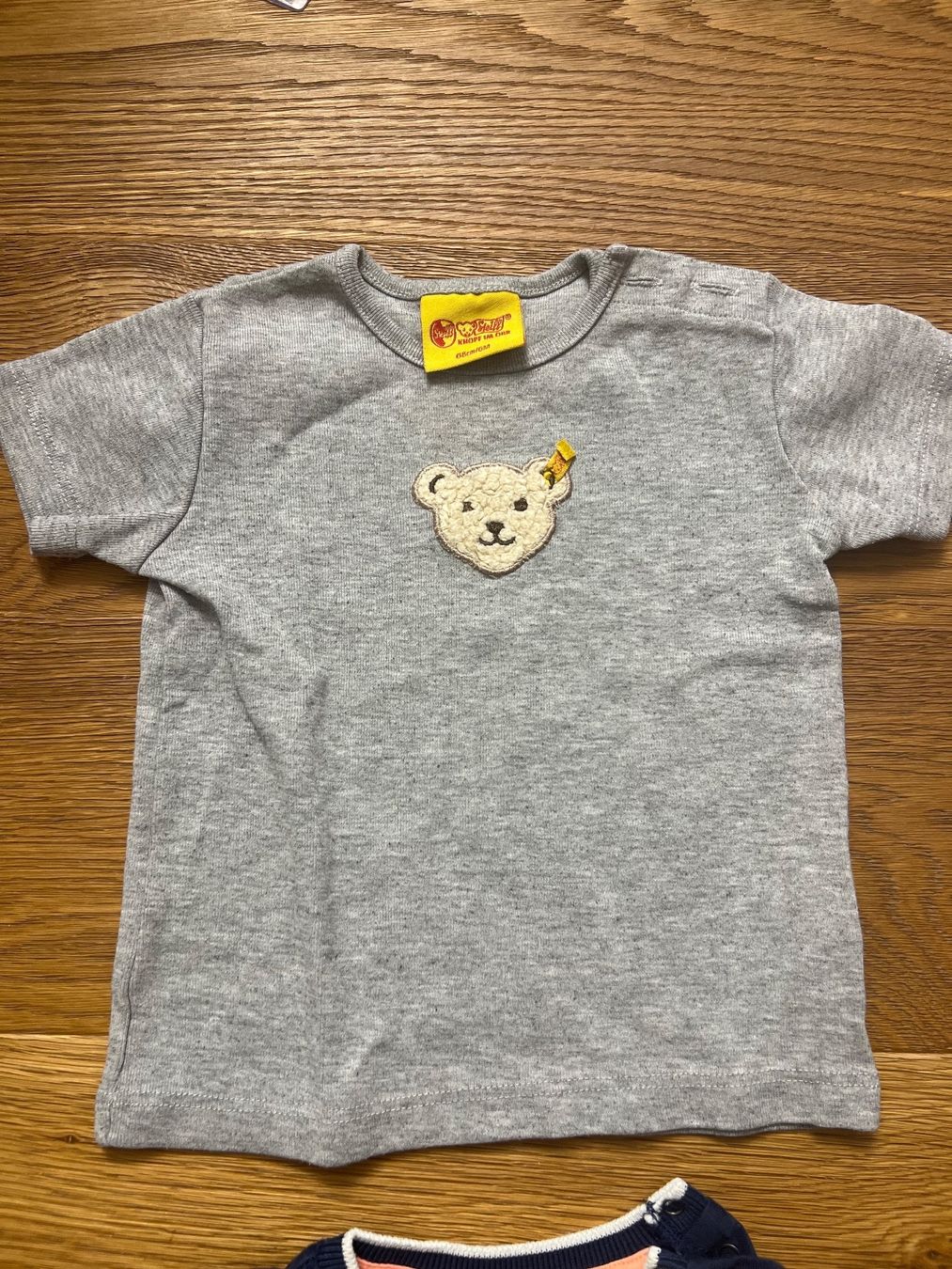 Camicie, T-shirt & Polo: 7 T-Shirts in Grösse 68 – Usato da Gipf-Oberfrick venduto da Sonne010203 2