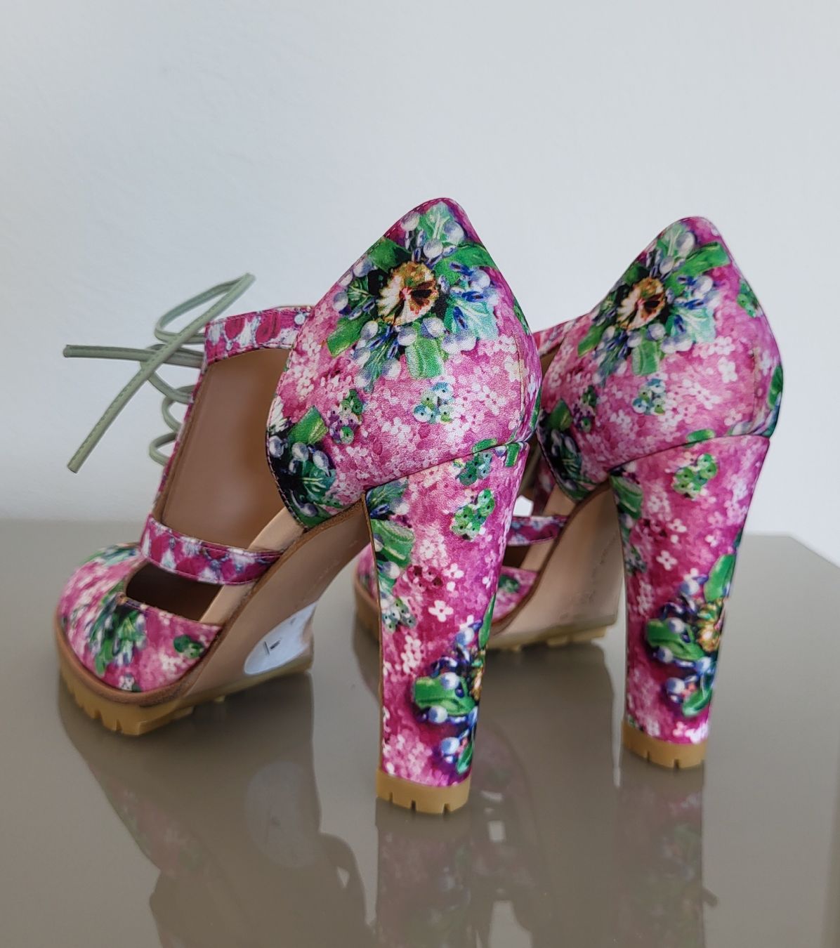 Gianvito Rossi Scarpe da donna: Gianvito Rossi x Mary Katranzou, IT 39 – Nuovo (secondo la descrizione) da Freienbach venduto da cri_9kly 2