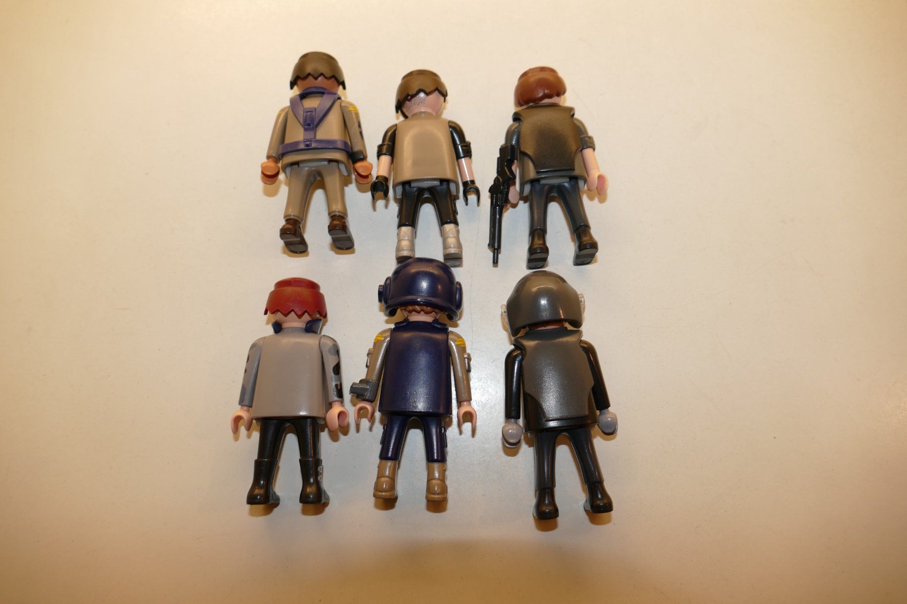Playmobil Giocattoli: Playmobil: 6xFiguren Einheit 7 – Usato da Niederhasli venduto da rail-duerst 1