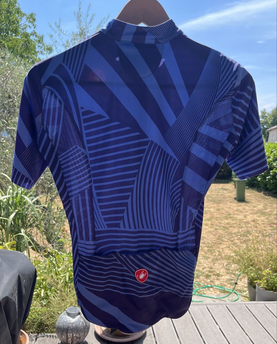 Castelli Leibchen & Hosen: Castelli haut 👚 cycliste  – Gebraucht aus La Neuveville von VivreLibre 1