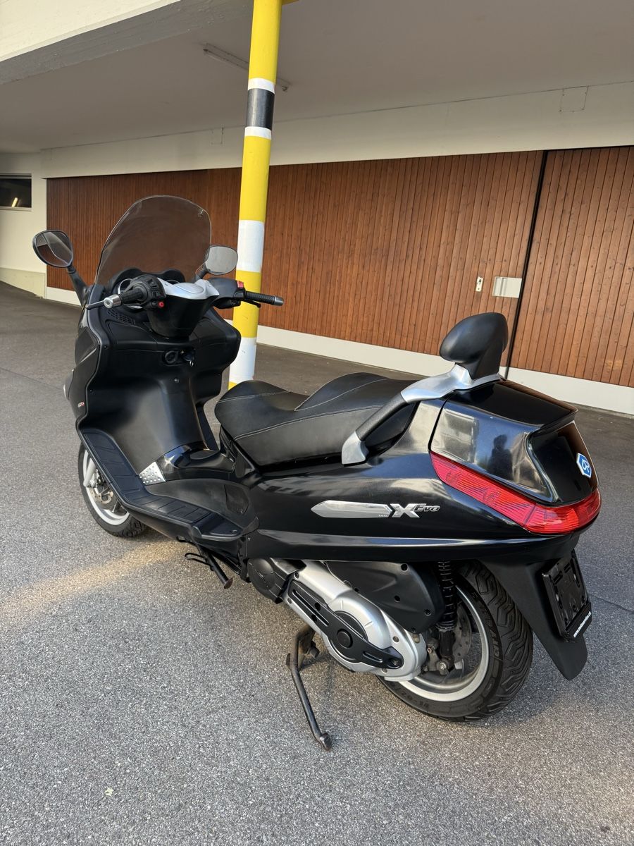 Piaggio Scooter: PIAGGIO X EVO 400 I.e. (AB MFK) – Difettoso da Winterthur venduto da Fabio_46 2