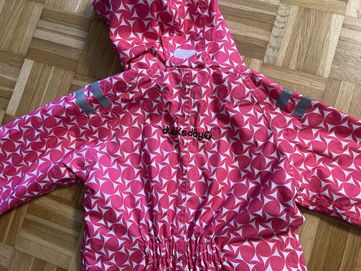 Lotti & Set di vestiti: Ducksday - Matschanzug Gr. 110/116 – Usato da Zuchwil venduto da Commander0 1