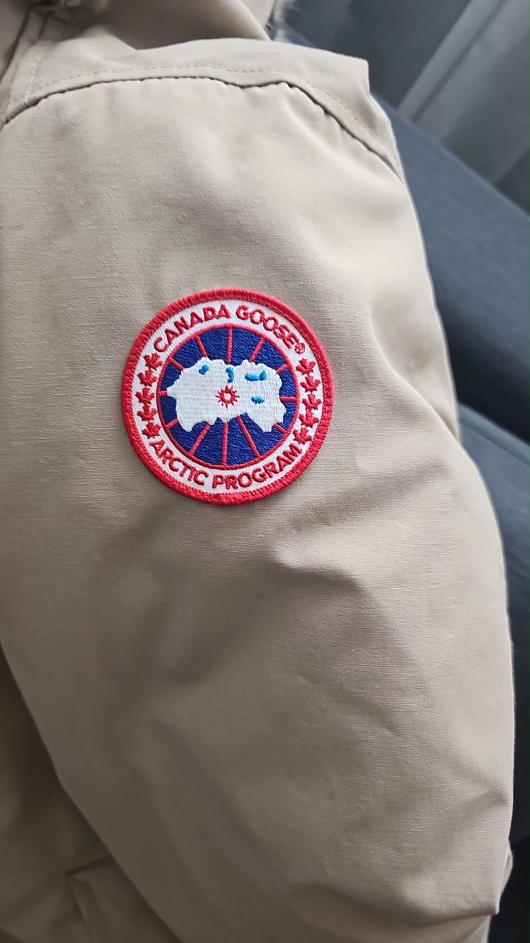 Canada Goose Cappotti: Canada Goose – Nuovo (secondo la descrizione) da Château-d'Oex venduto da bla_b6mv 3