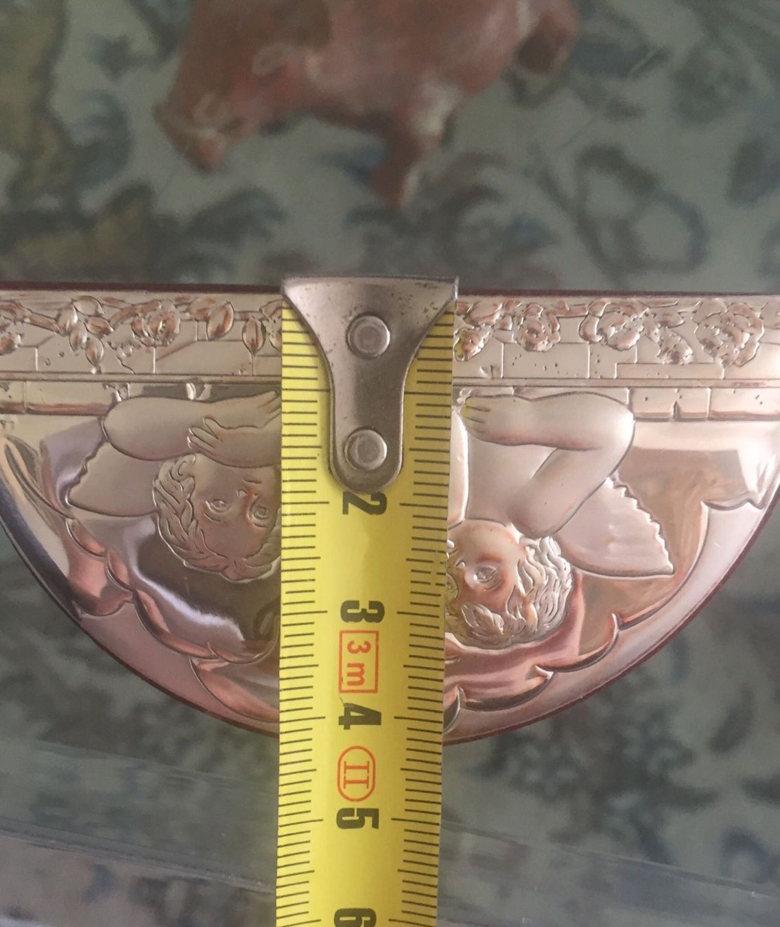 Tutte le decorazioni: Objet décoratif. Argent? Support en bois. Envoi poste +8.50 – Usato da Küssnacht am Rigi venduto da FFKA 5