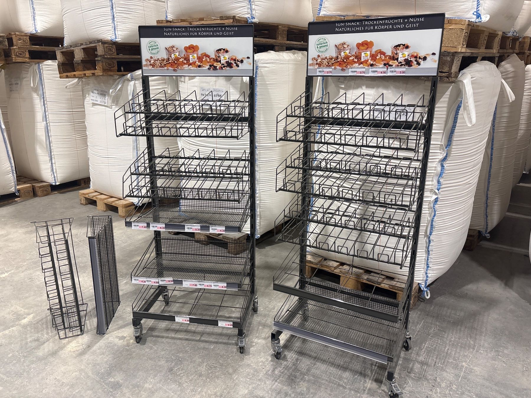 Scaffali: Verkaufsregal Warenpresentation Shopregal 6221 Rickenbach – Usato da Emmenbrücke venduto da Plan-C-Liquidationen