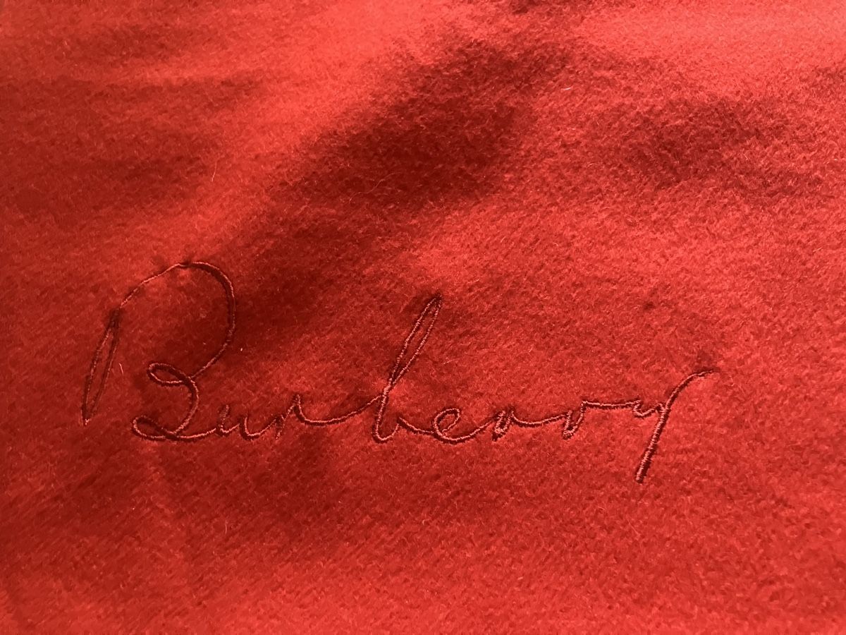 Foulards & écharpes: Schöner Burberry-Schal – Neuf (Voir description) à Pfeffingen par mar_ly8j 3