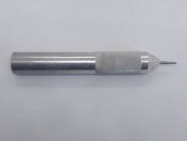 Manche en aluminium partie moletée avec vis de blocage