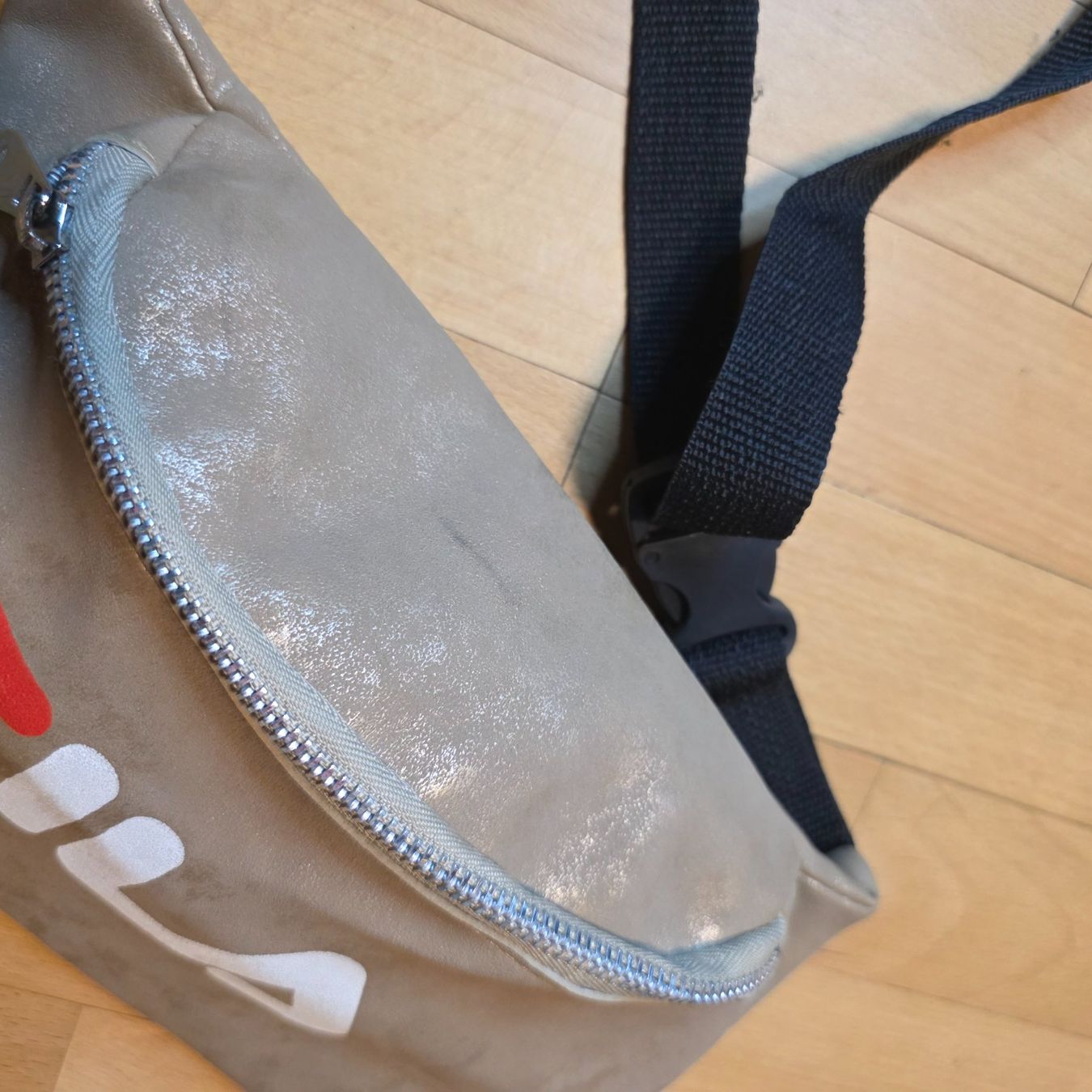 Fila Borse da donna: Fila Bauchtasche Gürteltasche – Usato da Wald ZH venduto da CapLux 2
