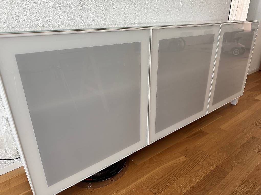 Commodes: IKEA Besta Sideboard 180x74x42 – D'occasion à Lenzburg par nfvs