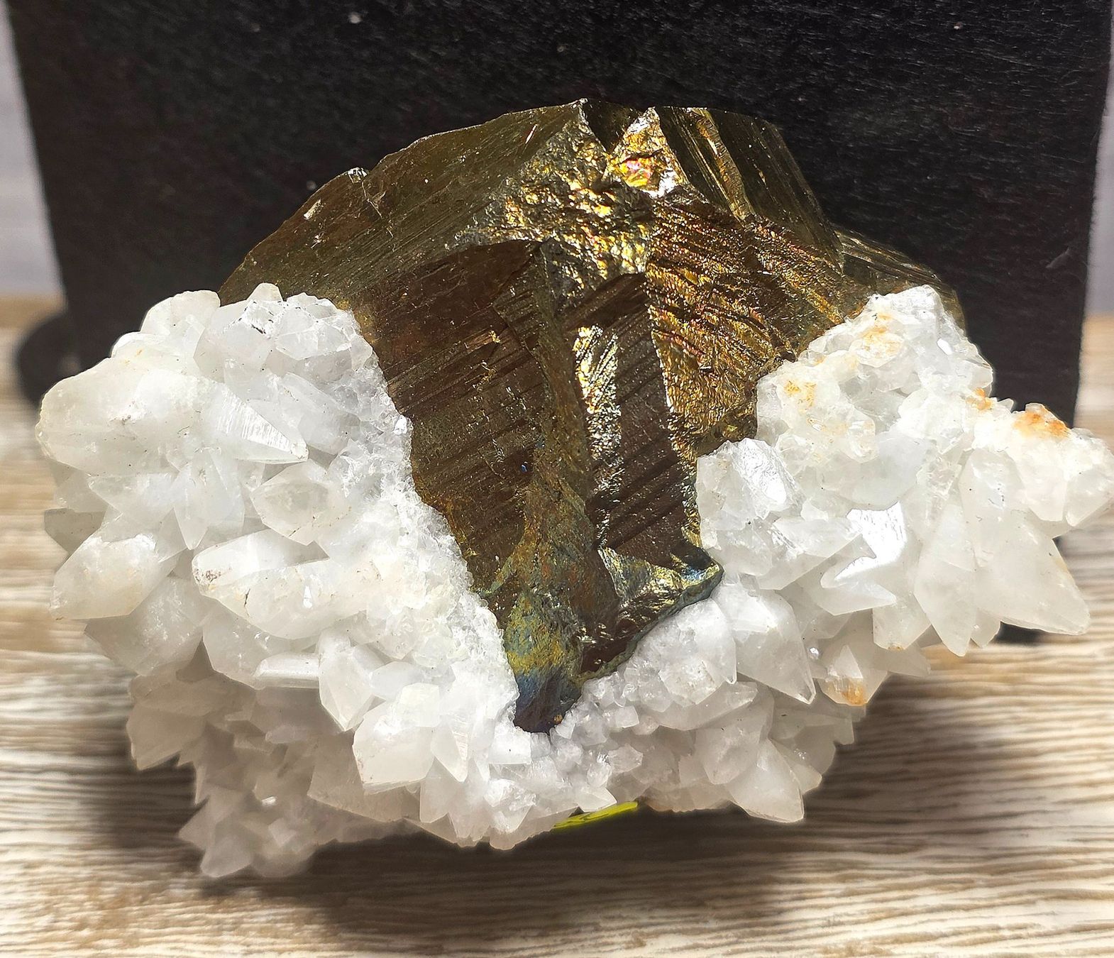 Minerali & Pietre curative: Pyrit mit Quarz 515g – Nuovo e nell'imballaggio originale da Matzingen venduto da Shay_Crystalz