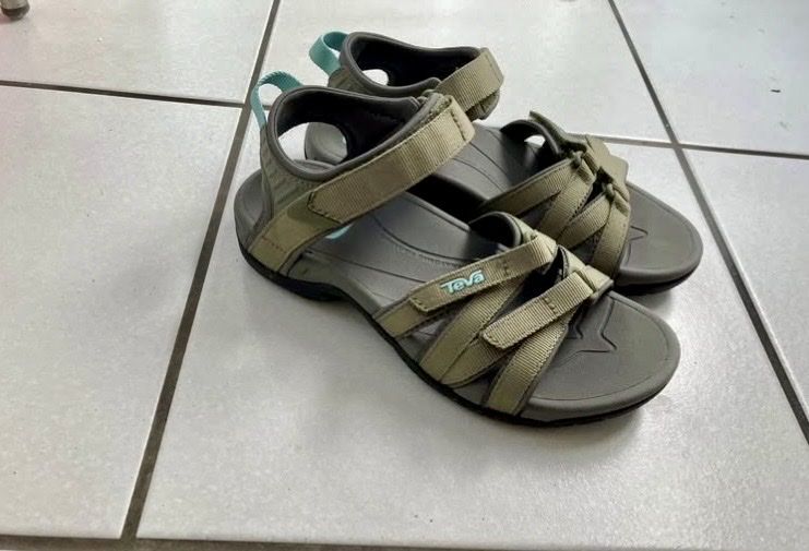 Scarpe da uomo: Teva Sandalen – Usato da Zürich venduto da _SabiBe_ 1